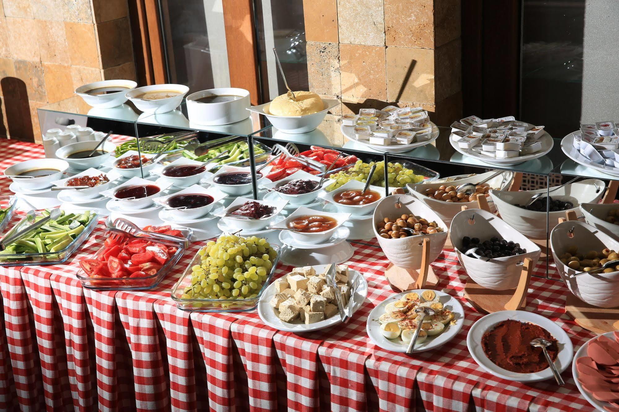 Lalehan Hotel Special Class Amasya Exterior foto